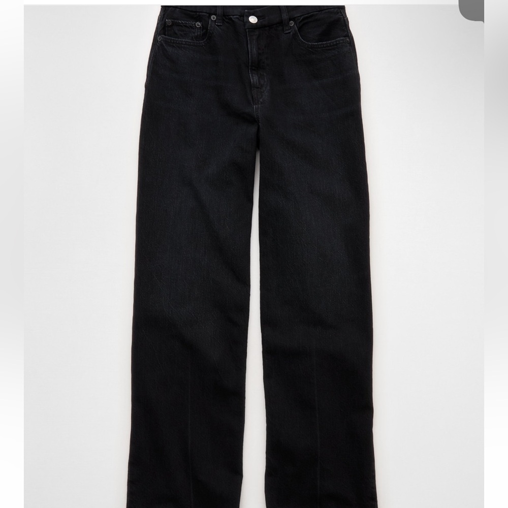 American Eagle Straight Leg Jeans